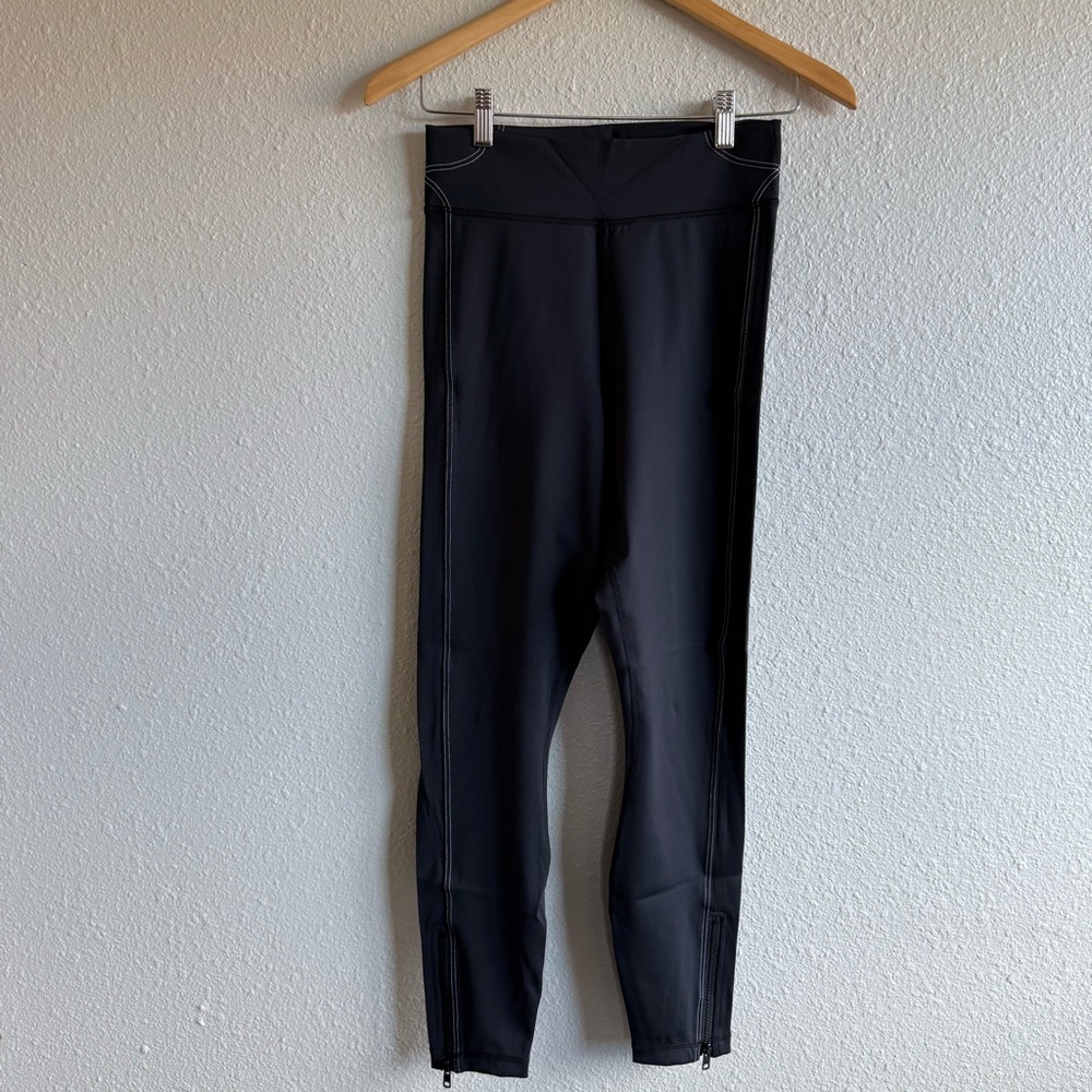 NWT The Upside black/white stitching leggings with zippers for split pants 6